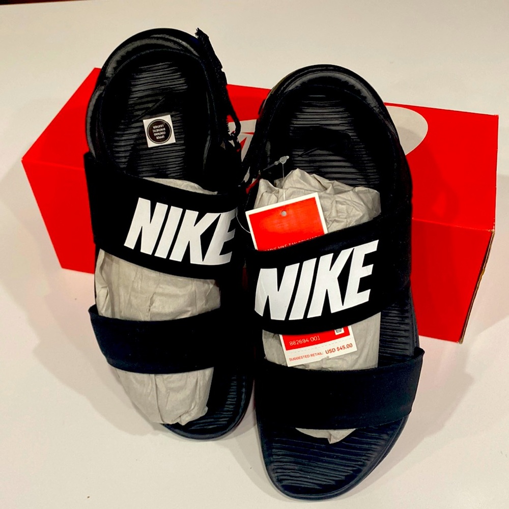 NWT Nike Sandals
